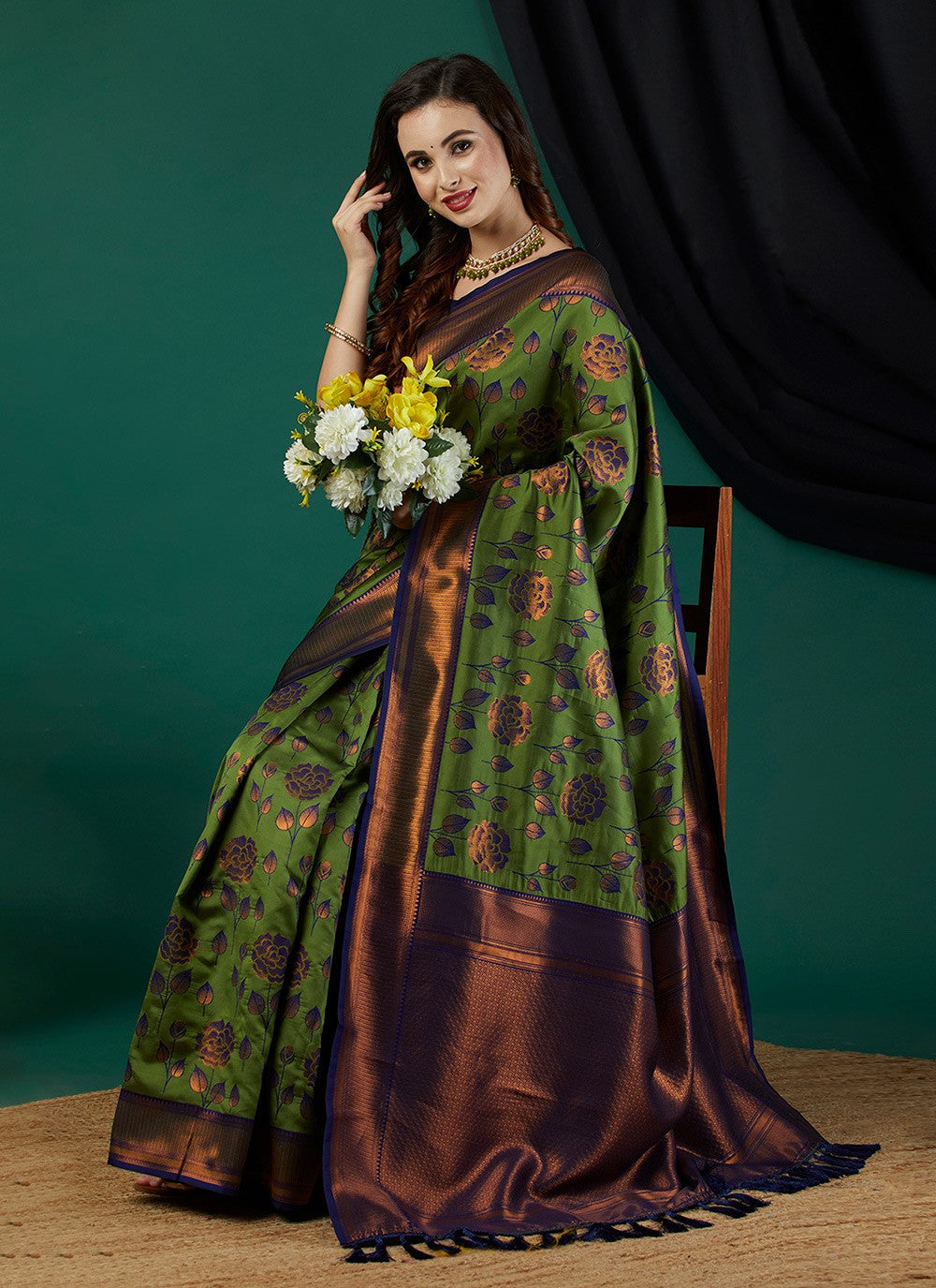 Classic Saree Woven Green Banarasi Silk Saree S12455