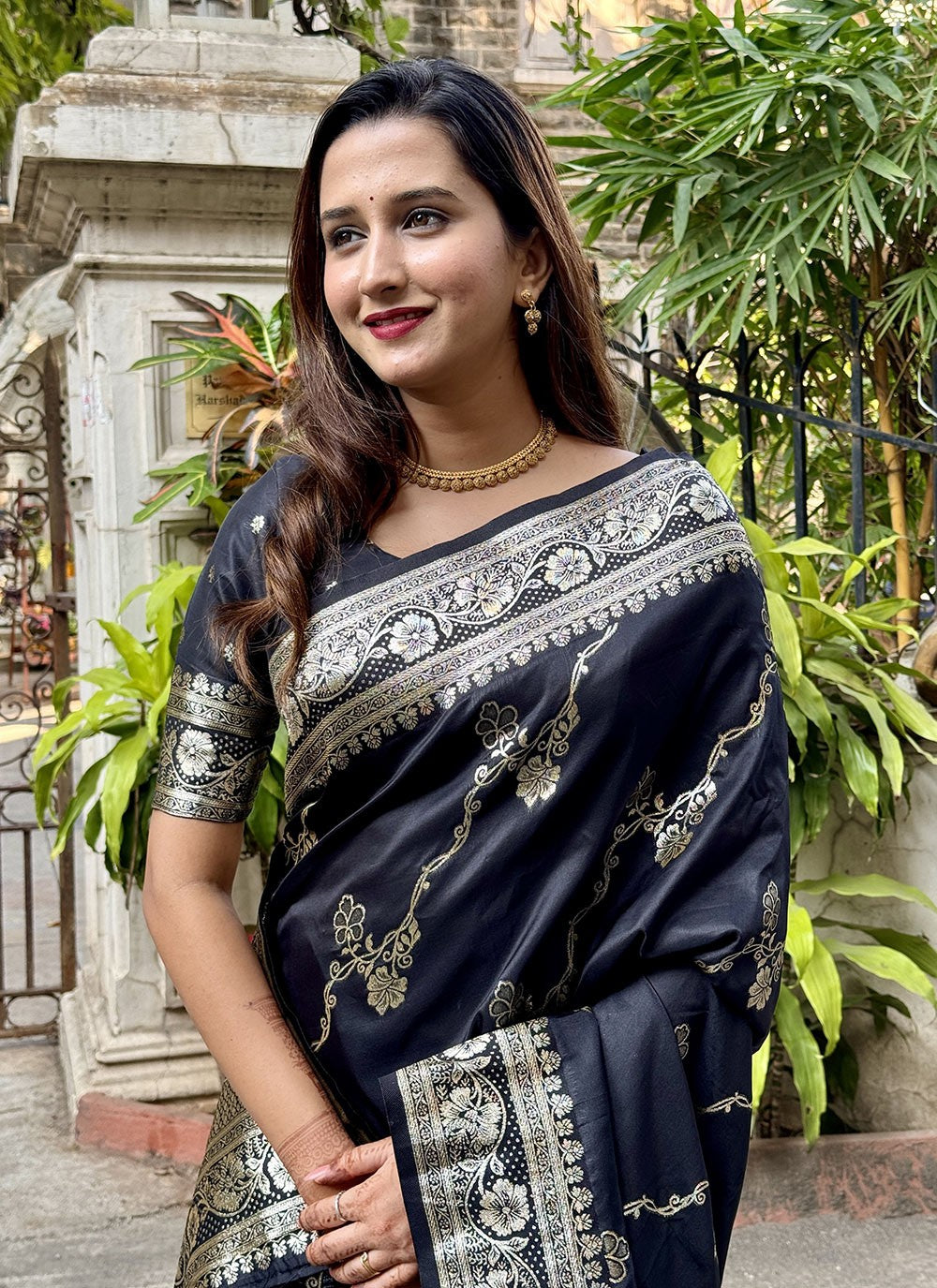 Jacquard Work, Woven, Zari Banarasi Silk Saree - S11854