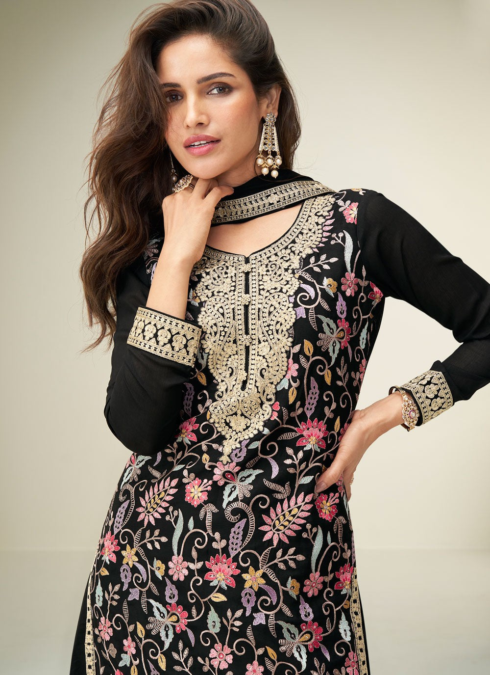 Palazzo Suit Embroidered Black T8582
