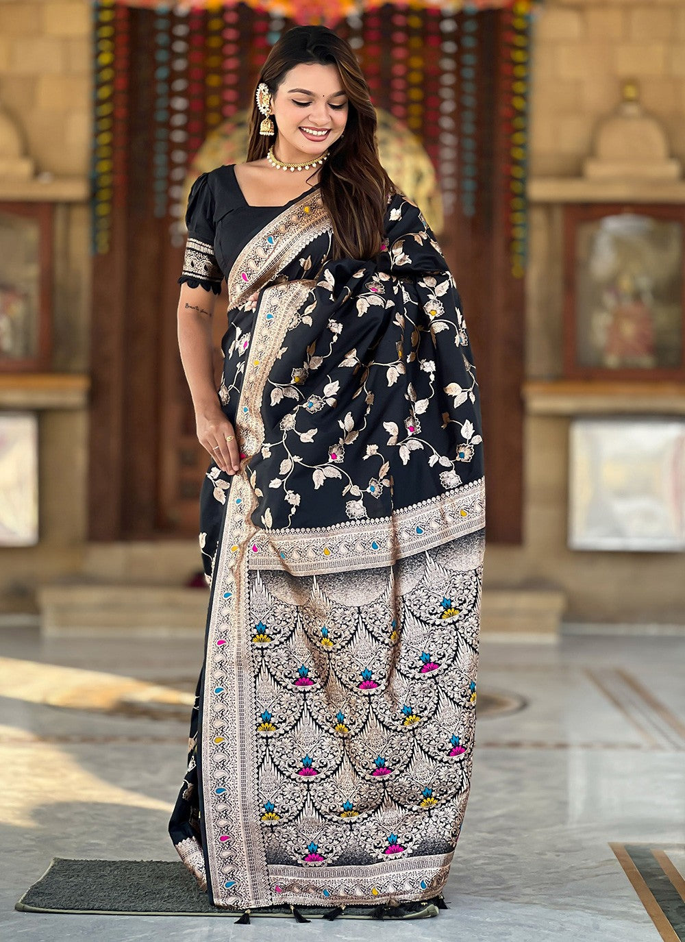 Black Banarasi Silk Trendy Saree Jacquard Work S16581