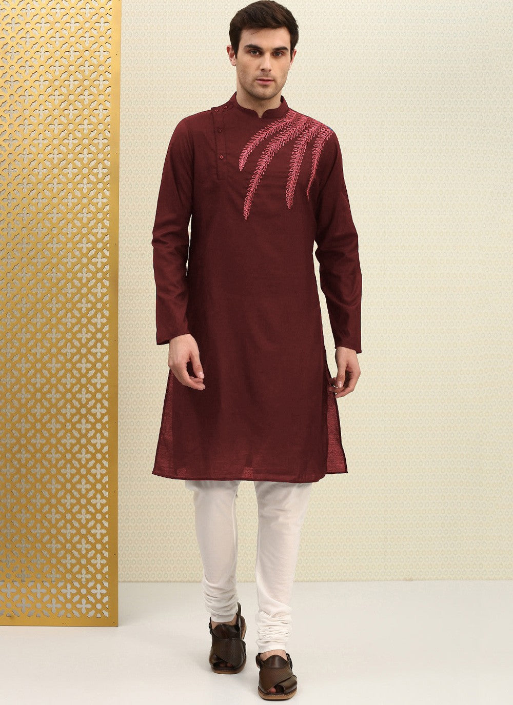 Embroidered Blended Cotton Maroon Kurta - M4537