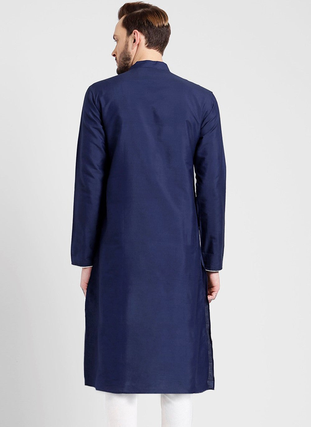 Embroidered Blended Cotton Navy Blue Kurta - M6173