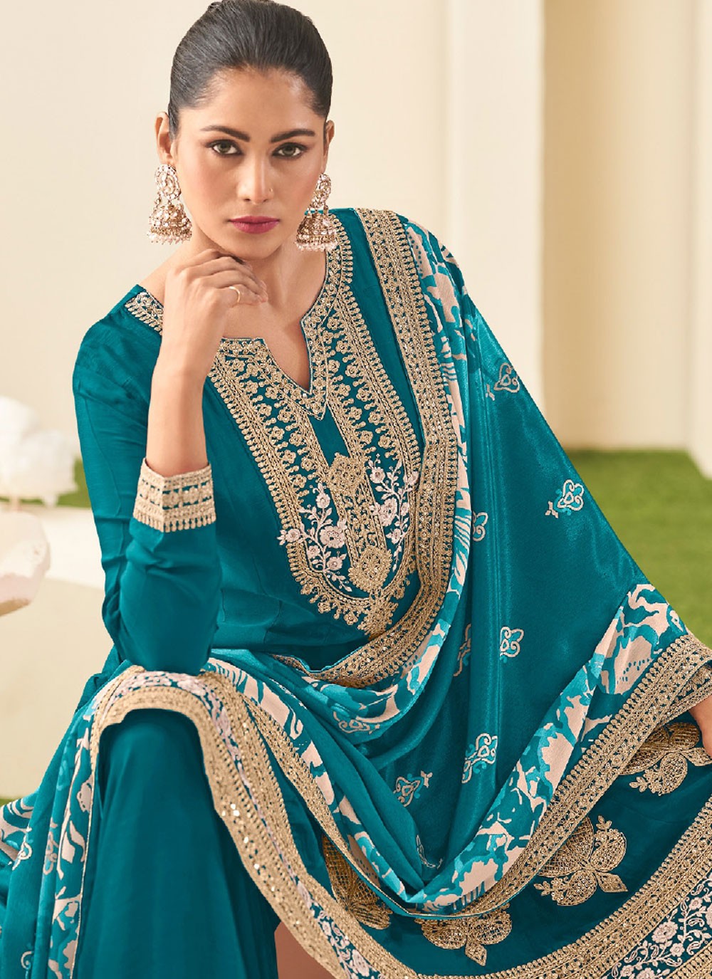 Salwar Suit Embroidered Morpeach Chinon T5436