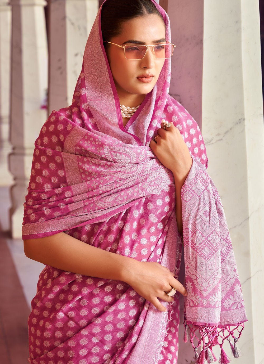 Pink Georgette Classic Saree Weaving Zari S17643