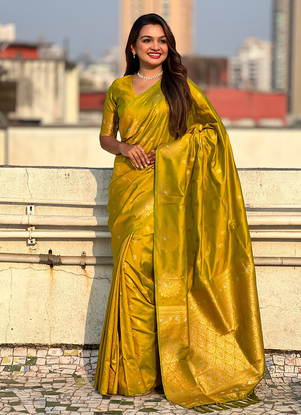 Woven Silk Green Saree S14680