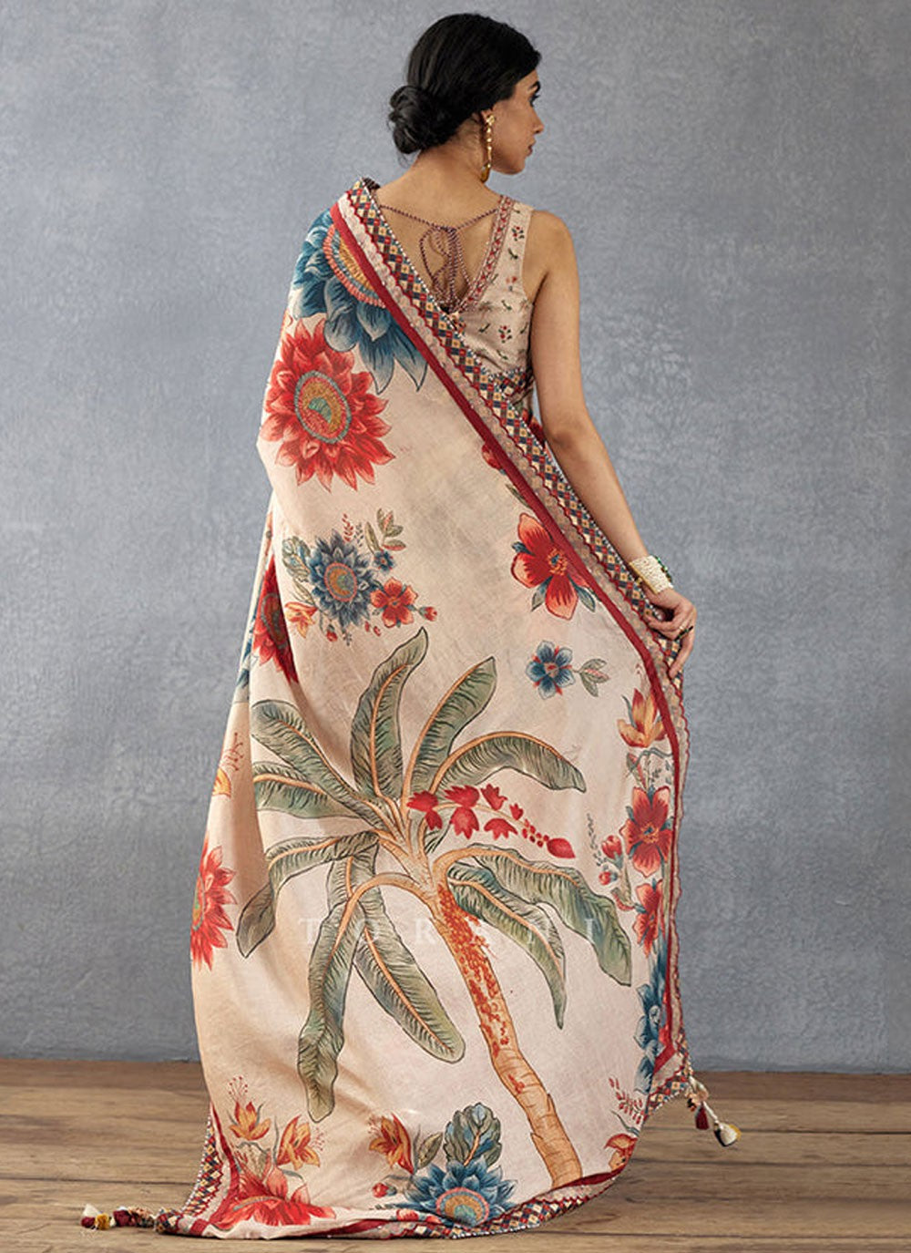 Contemporary Printed Beige Pure Crepe Saree S13572