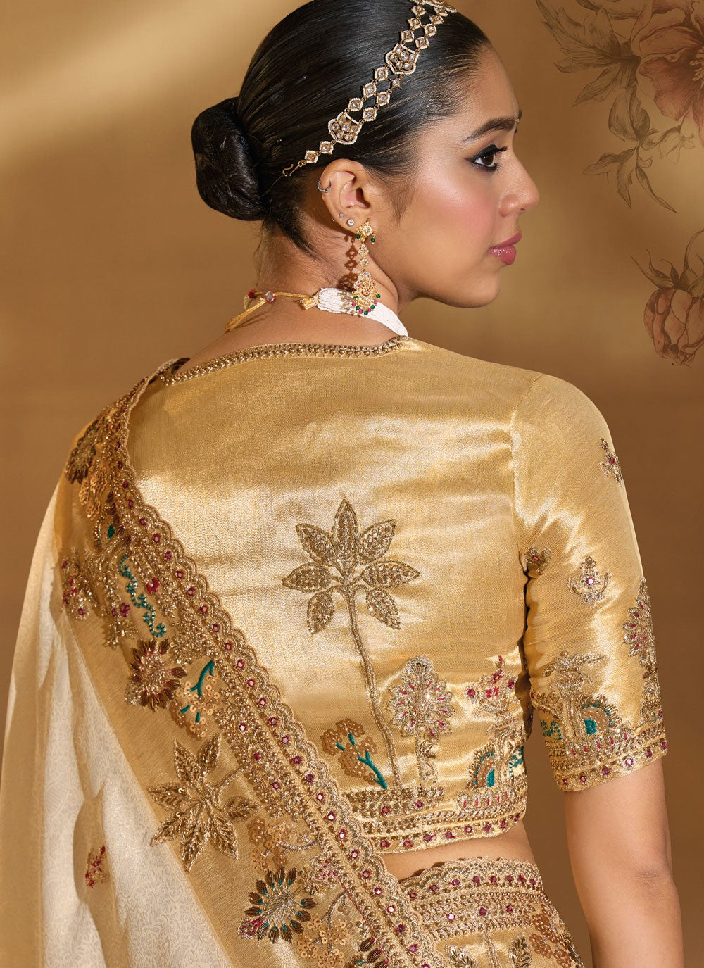 Cream Silk Traditional Saree Cutdana, Embroidered, Mirror, Moti S20152