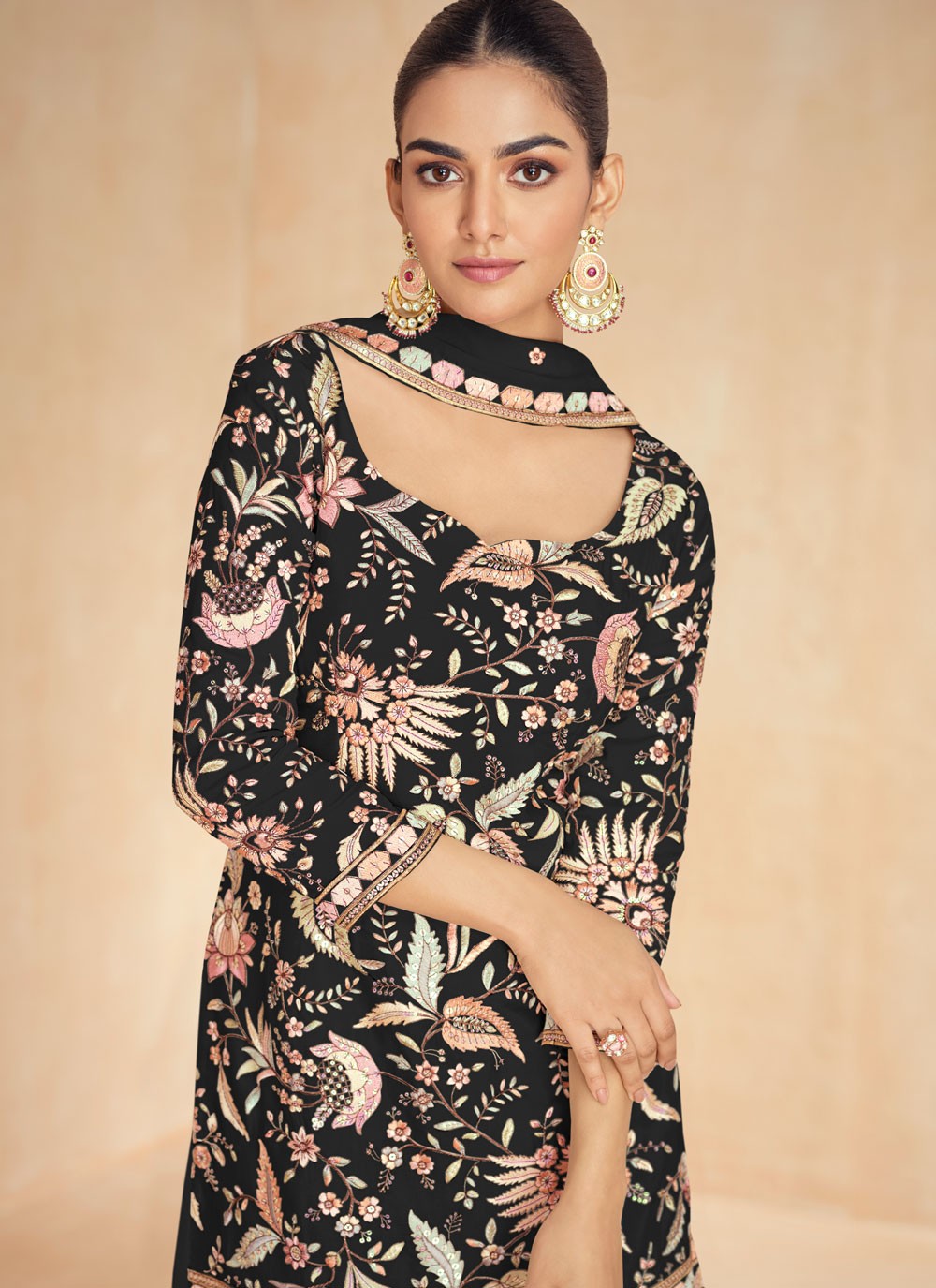Embroidered Chinon Black Palazzo Suit T6581
