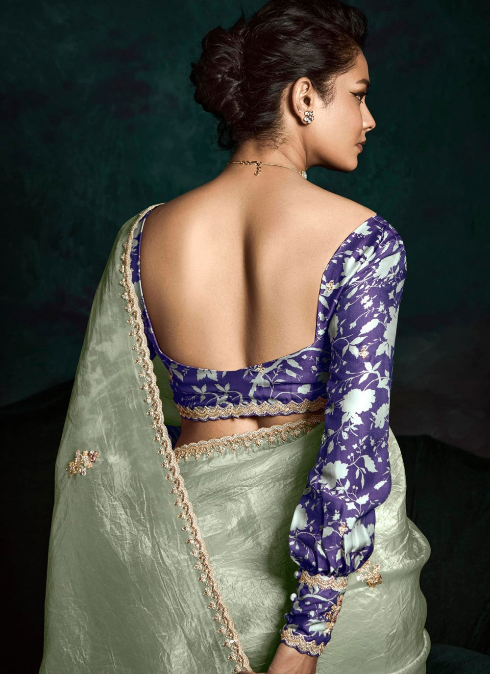 Grey Fancy Fabric Classic Saree Embroidered, Zari S15761