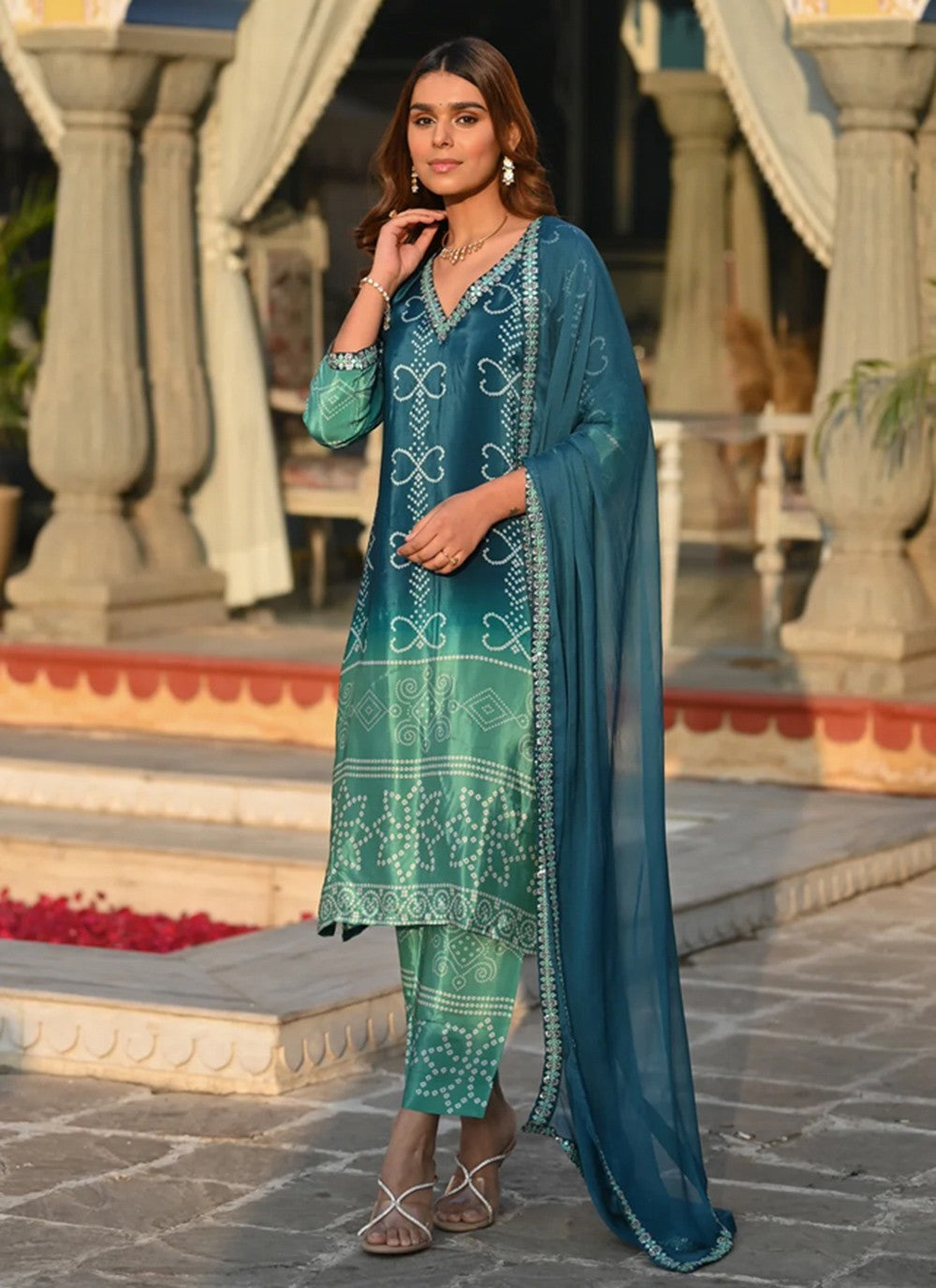 Embroidered Chinon Rama Pant Style Suit T6401