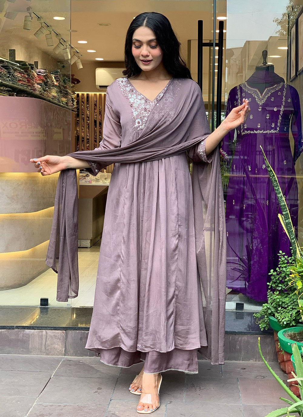 Embroidered Chinon Grey Salwar Suit T6399