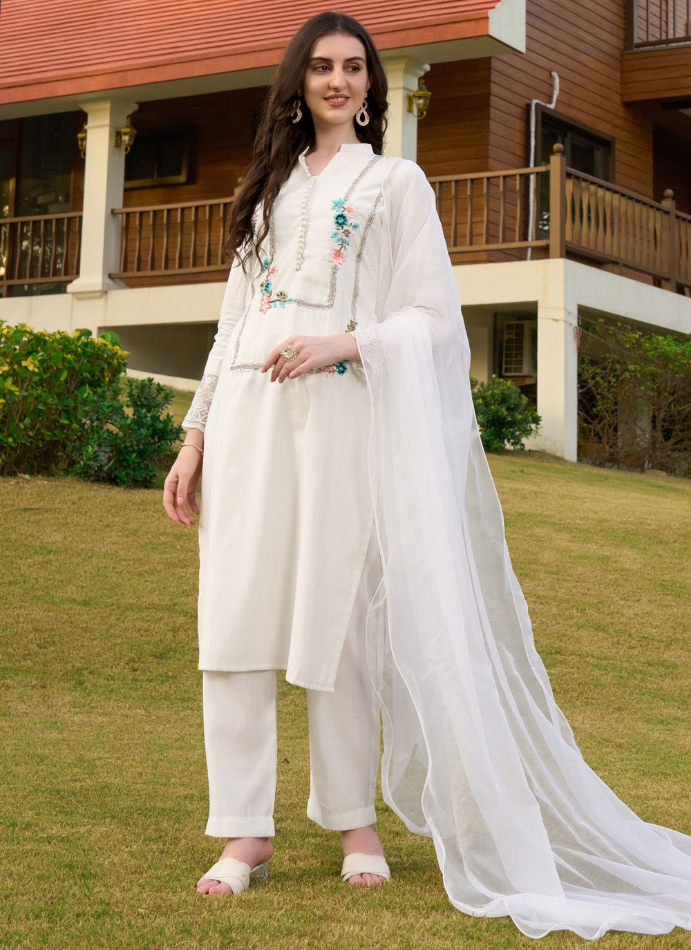 Salwar Suit Embroidered White Silk T5348