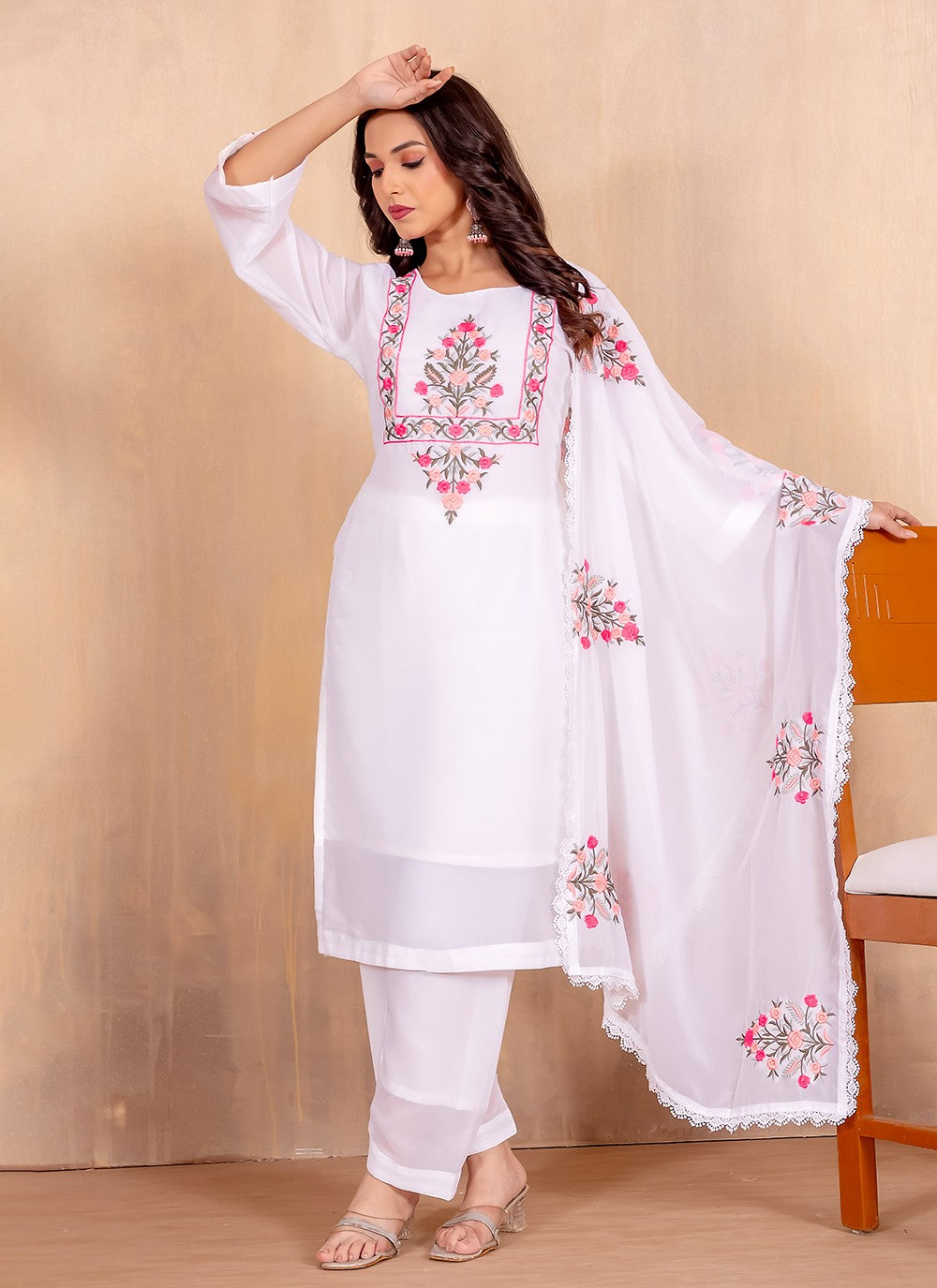 Salwar Suit Embroidered White Faux Georgette T5029