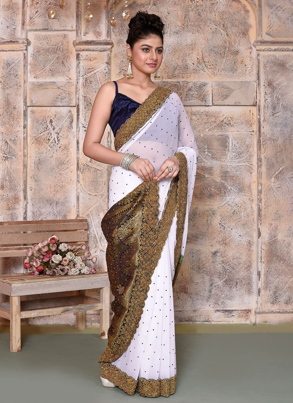 Hand Embroidery Georgette White Saree S14368