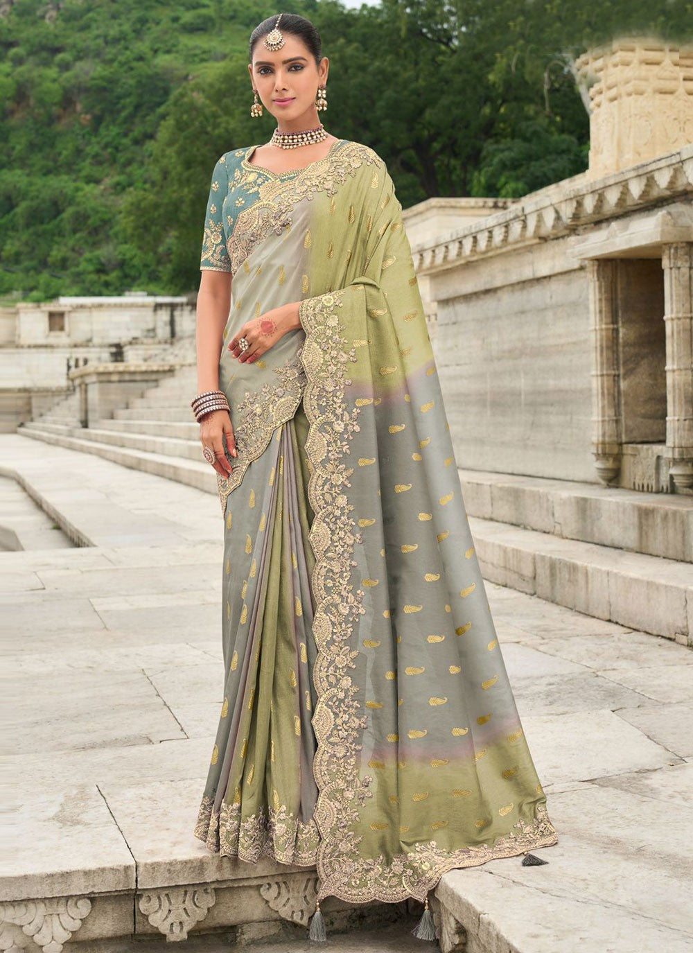 Buttis Silk Green Saree S14512