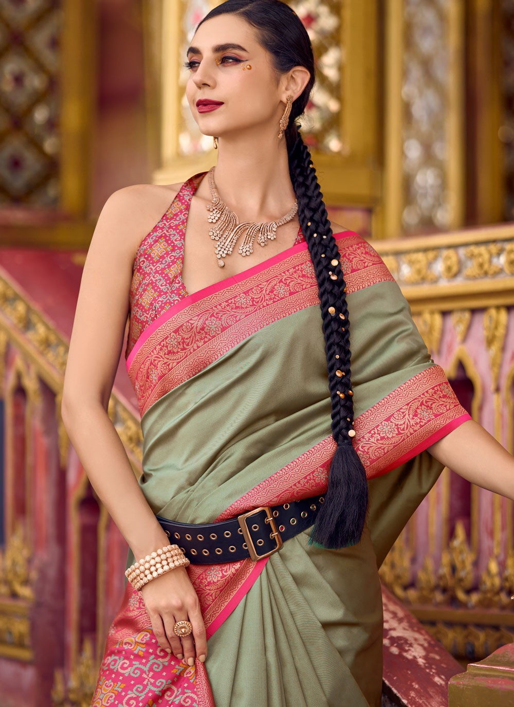 Green Silk Classic Saree Weaving Zari, Zari S16158