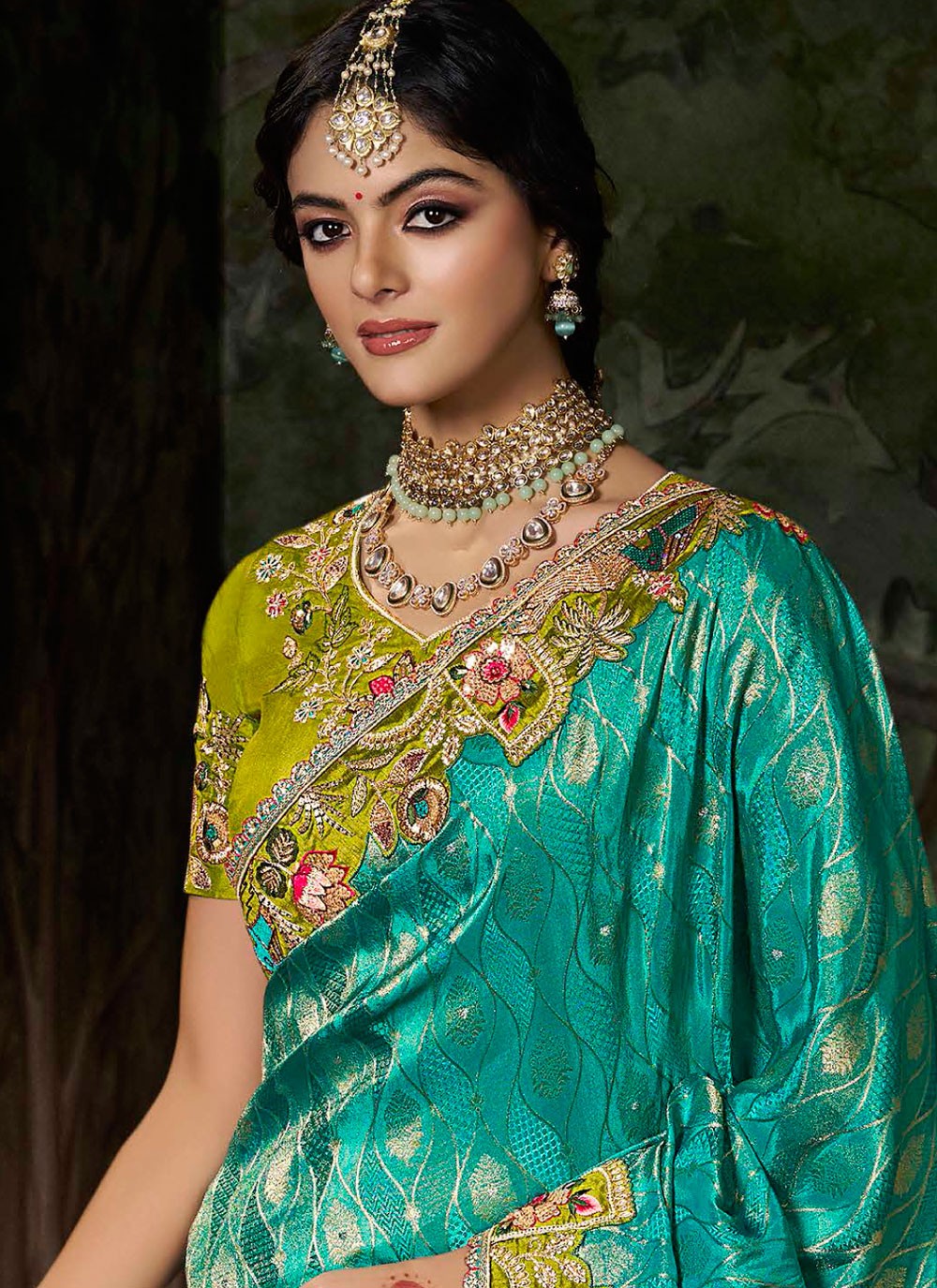 Green Silk Contemporary Saree Embroidered S20493