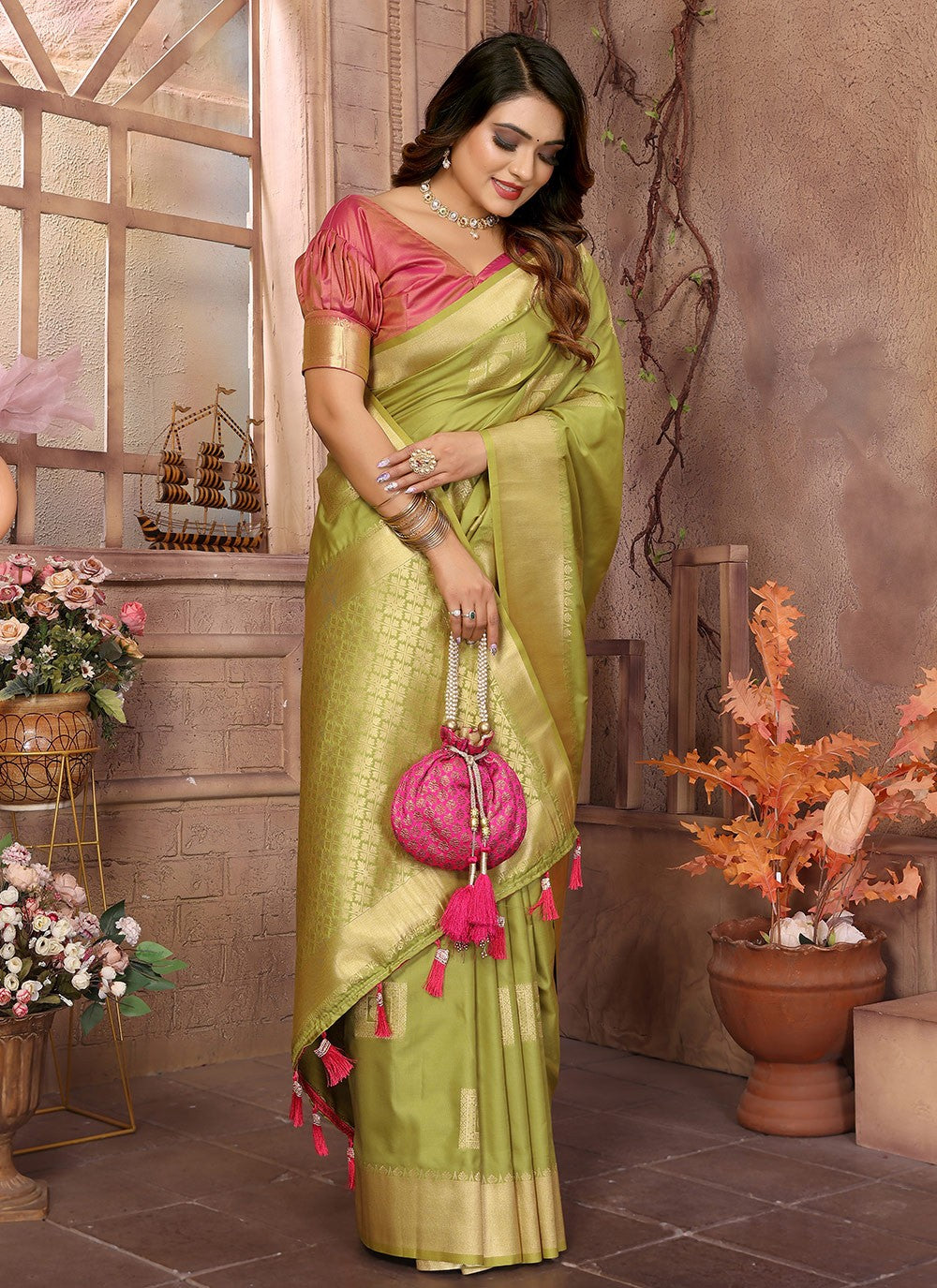 Woven Silk Green Saree S14747
