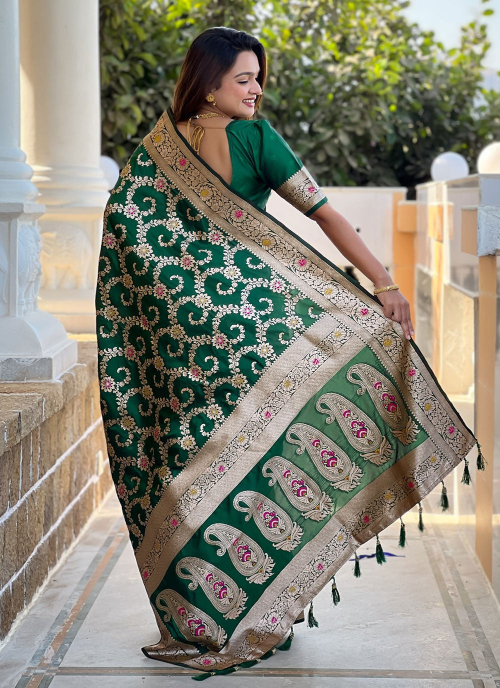 Meenakari Banarasi Silk Green Saree S14399