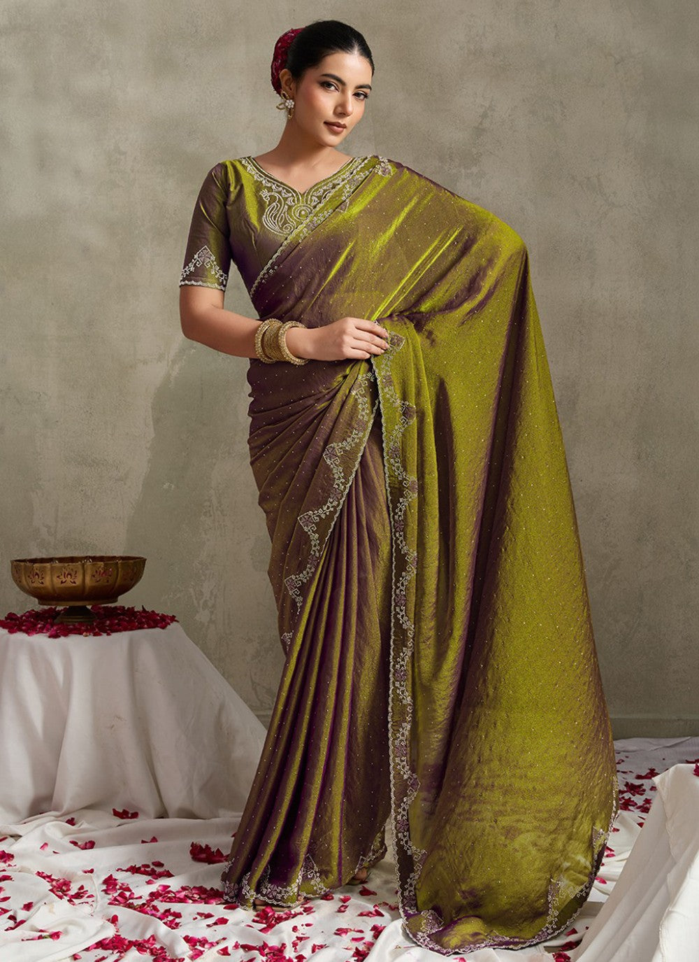 Green Satin Trendy Saree Diamond, Printed S20158