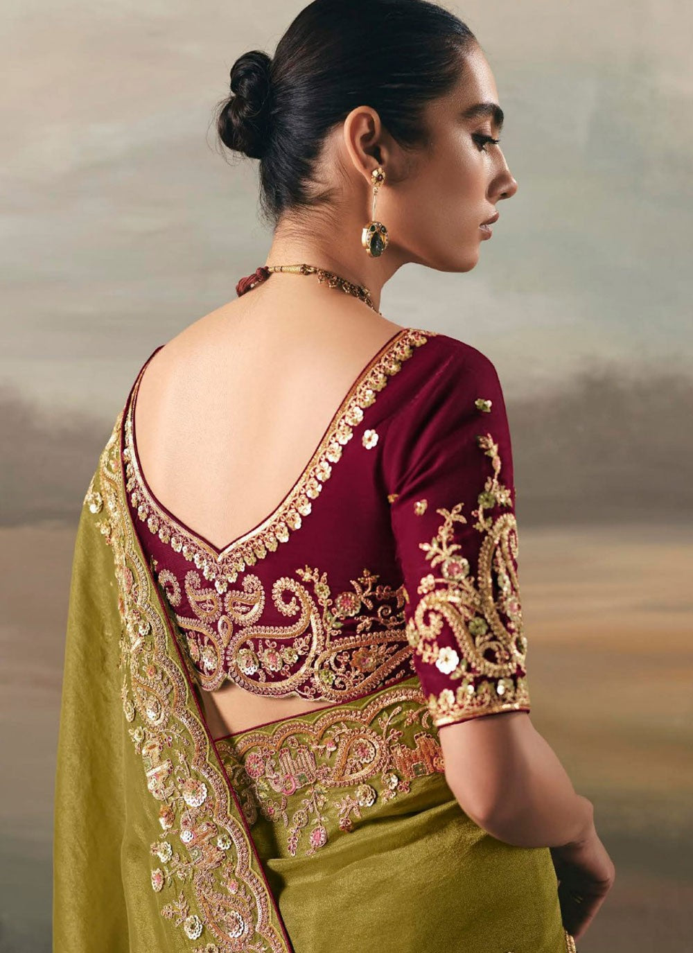 Green Tissue Classic Saree Embroidered, Resham, Thread S20408