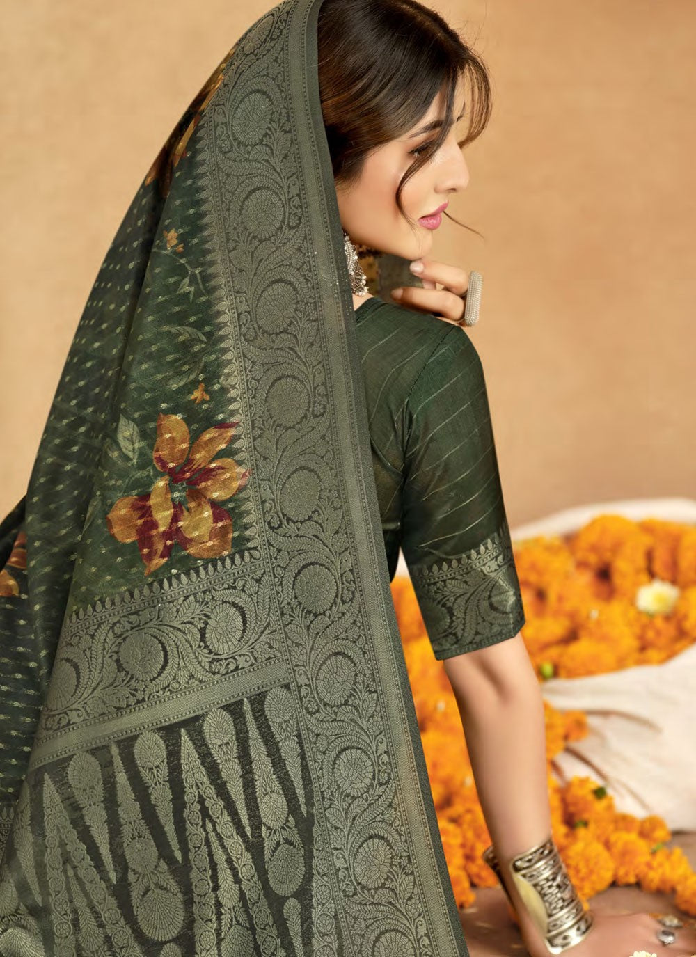 Classic Saree Weaving Zari Green Silk Saree S13331