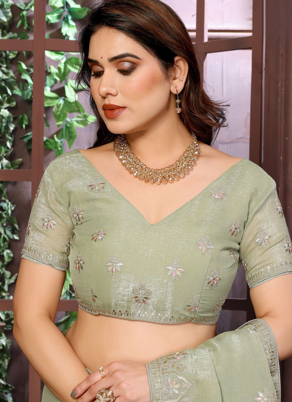 Green Pure Crepe Contemporary Saree Embroidered, Zari S15740
