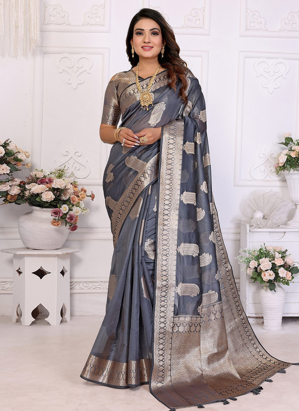 Weaving Zari Silk Grey Saree S14350