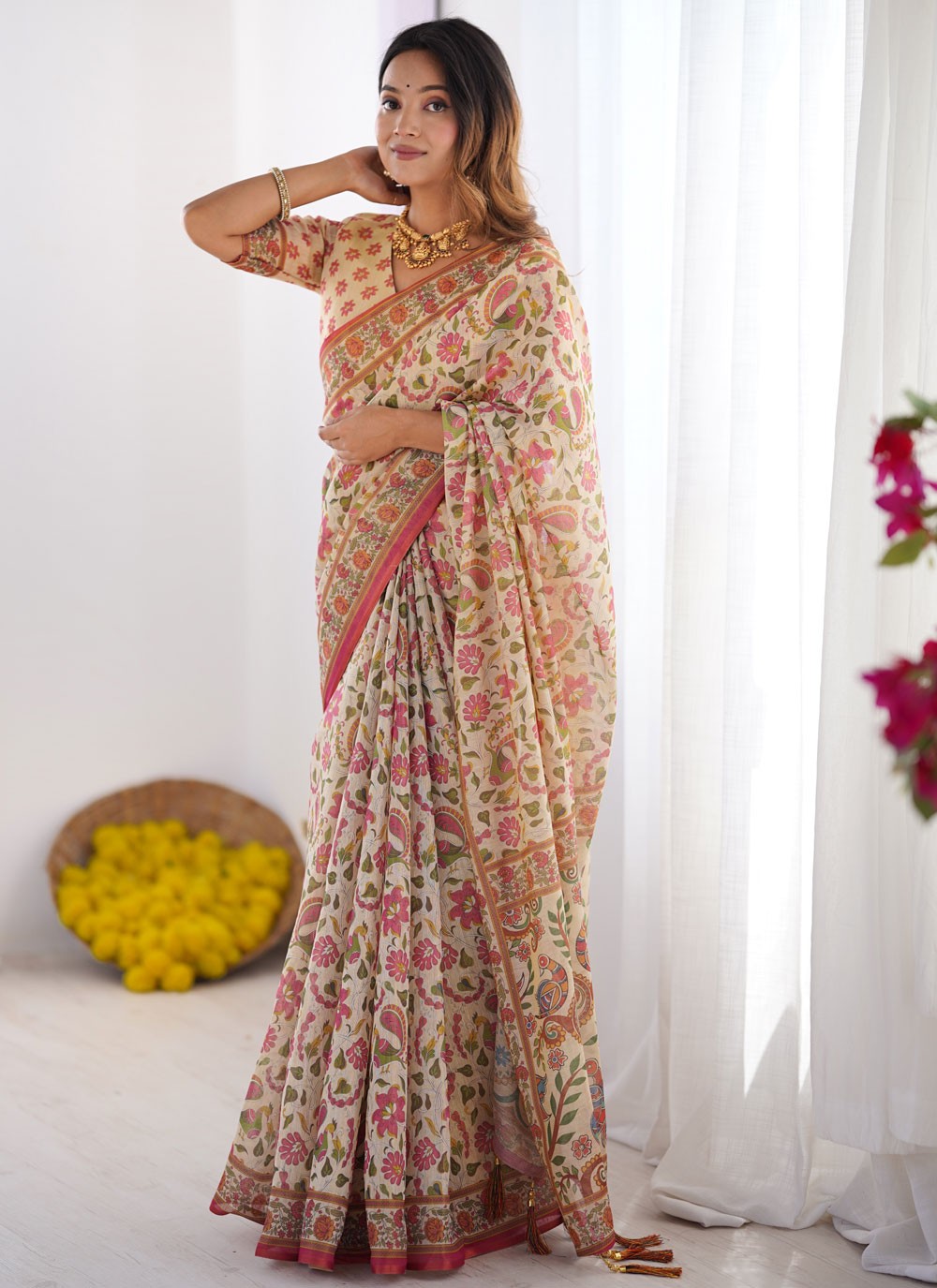 White Handloom Cotton Classic Saree Printed S16977