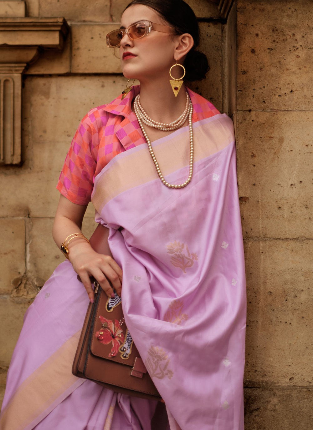 Classic Weaving Zari Handloom Silk Saree - S4290