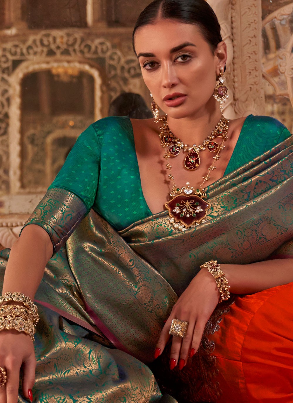 Green Handloom Silk Contemporary Saree Weaving Zari, Zari S16884