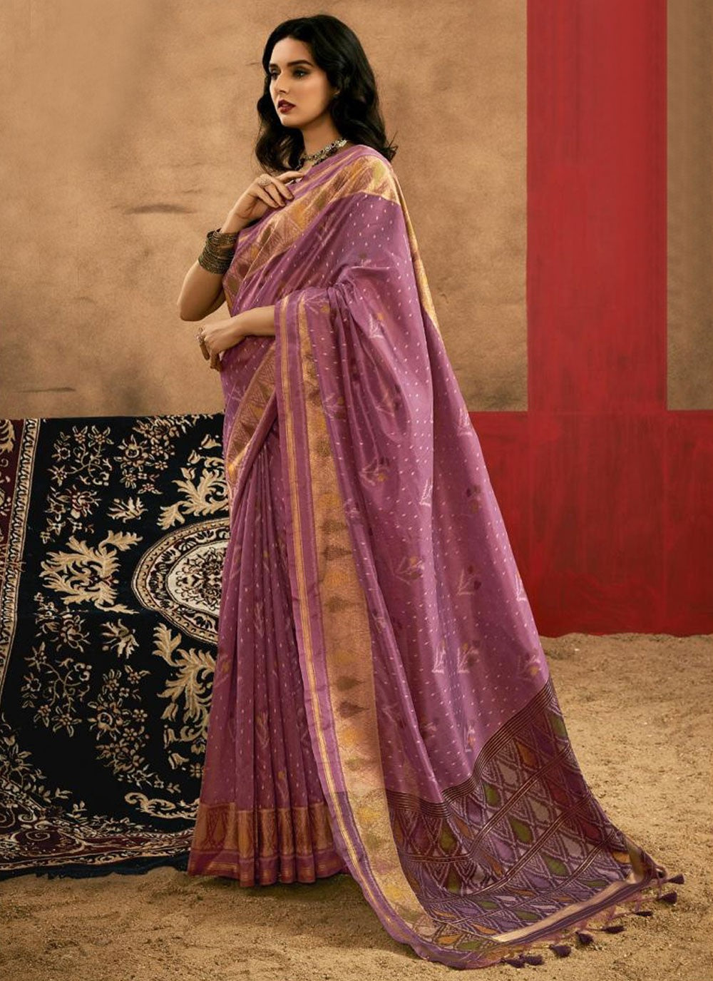 Traditional Patola Print Purple Handloom Silk Saree S12608