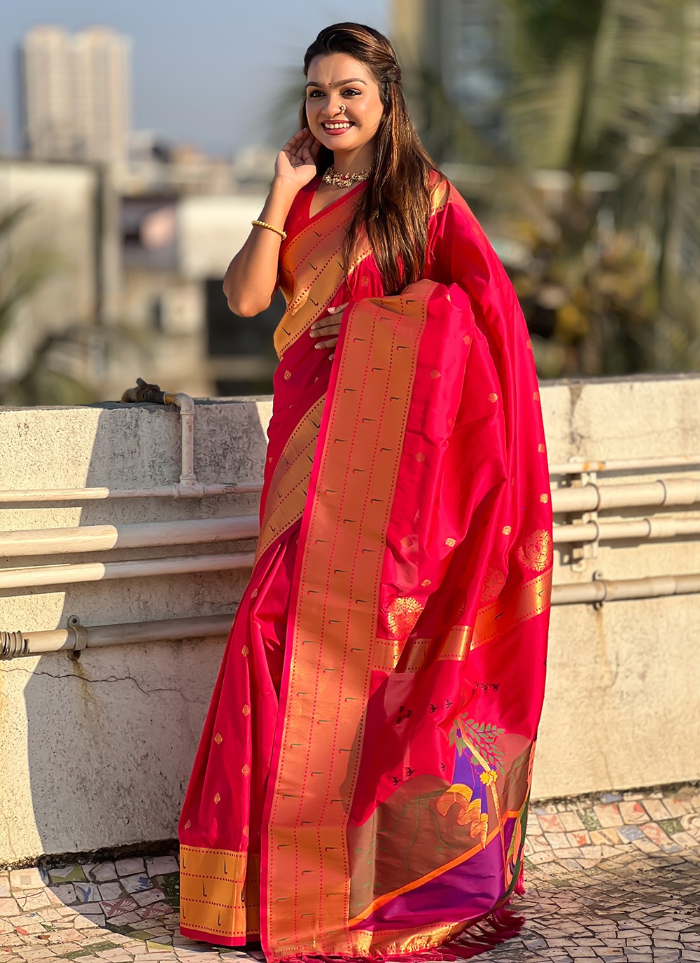 Trendy Saree Weaving Zari Hot Pink Silk Saree S13559