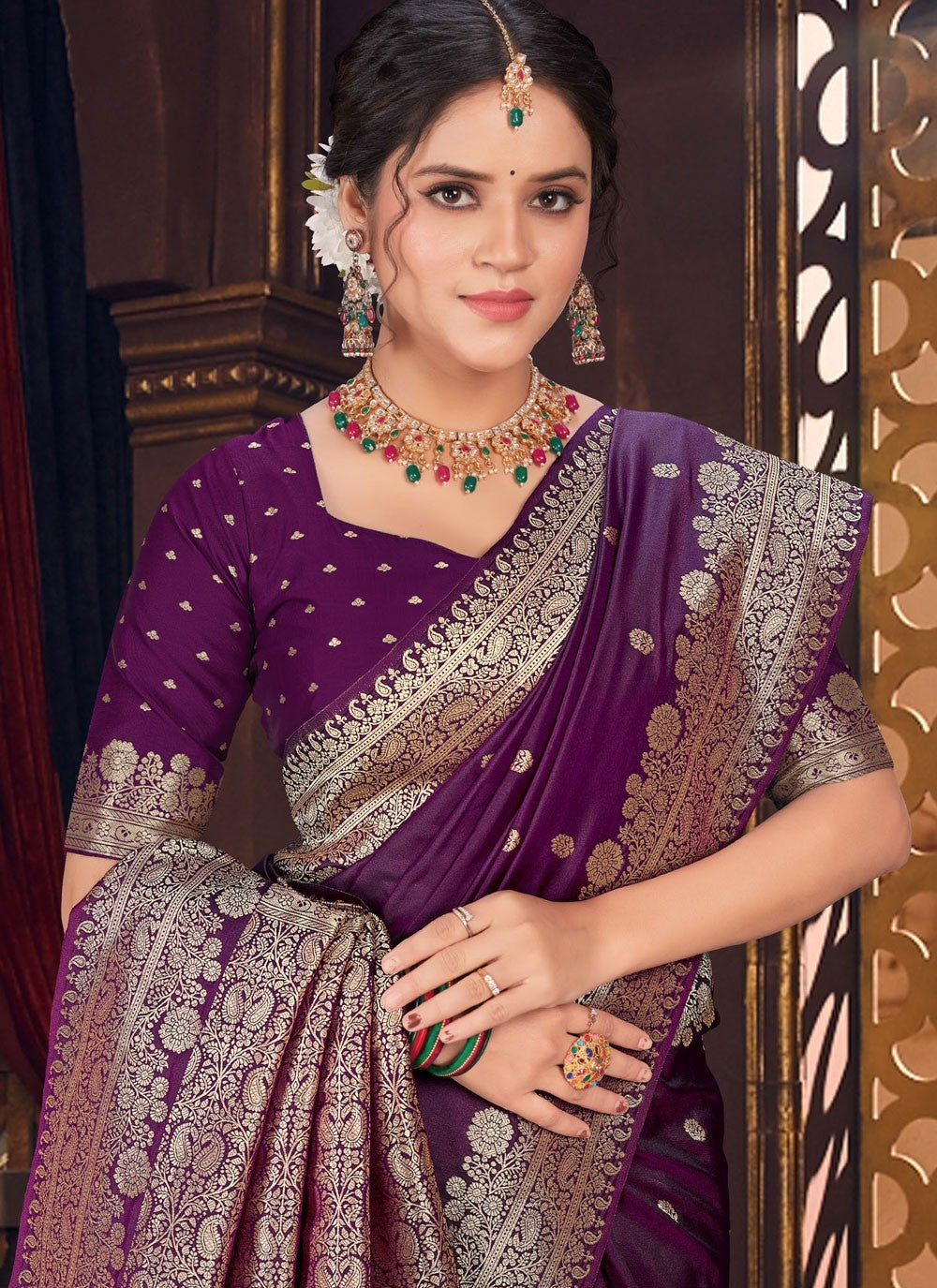 Contemporary Jacquard Work Purple Silk Saree S12880