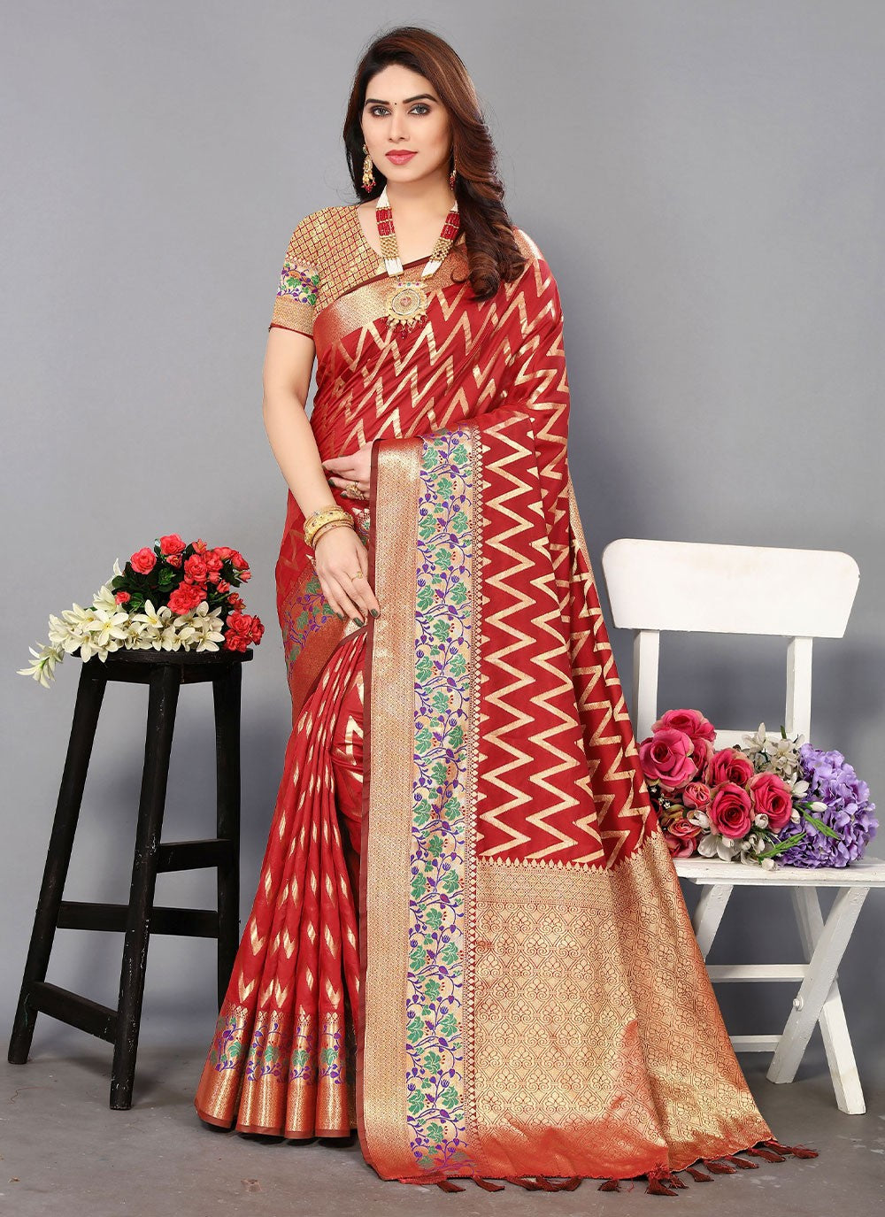 Saree Jacquard Work Silk Saree - S2583