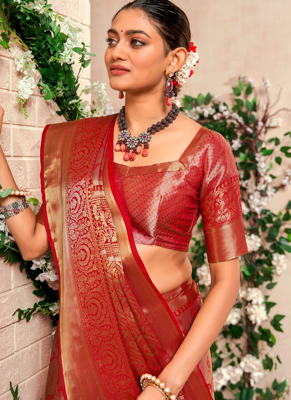 Classic Weaving Zari Malbari Silk Saree - S6499