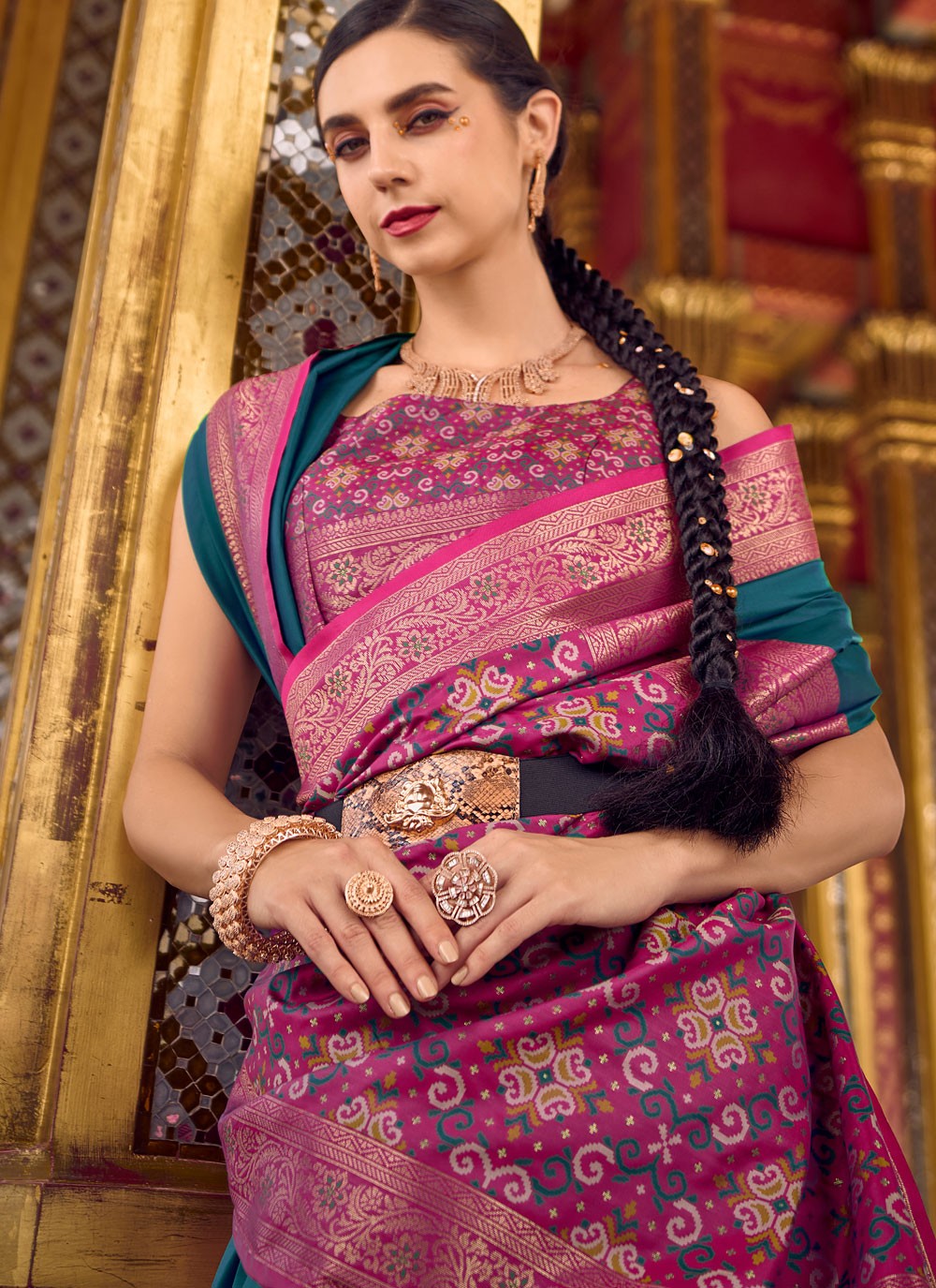 Morpeach Silk Designer Saree Weaving Zari, Zari S16161