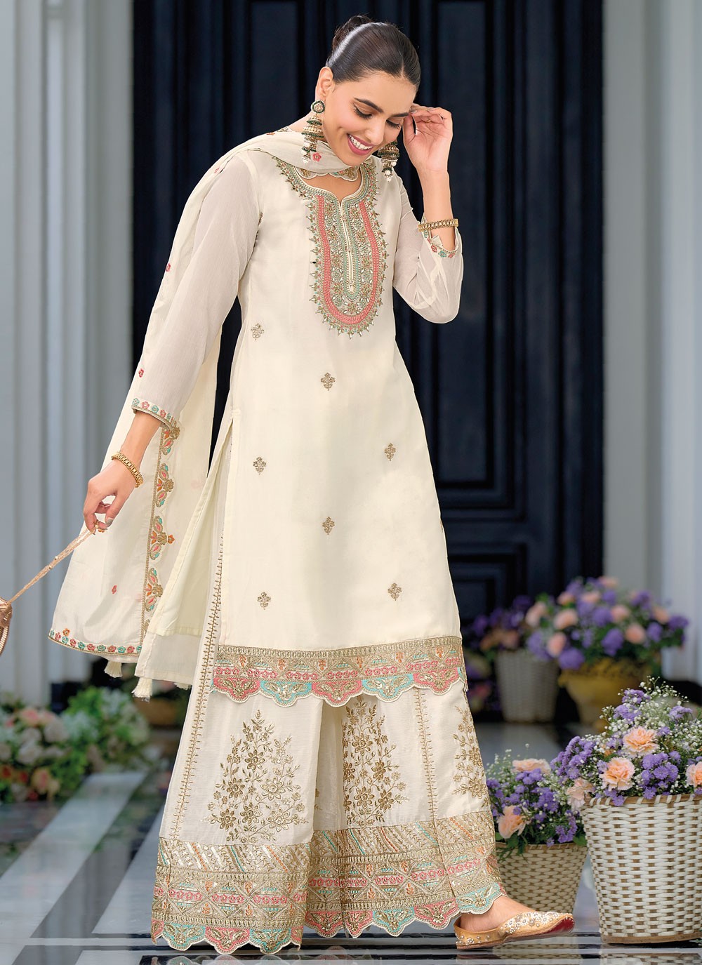Palazzo Suit Embroidered Off White Chinon T5211