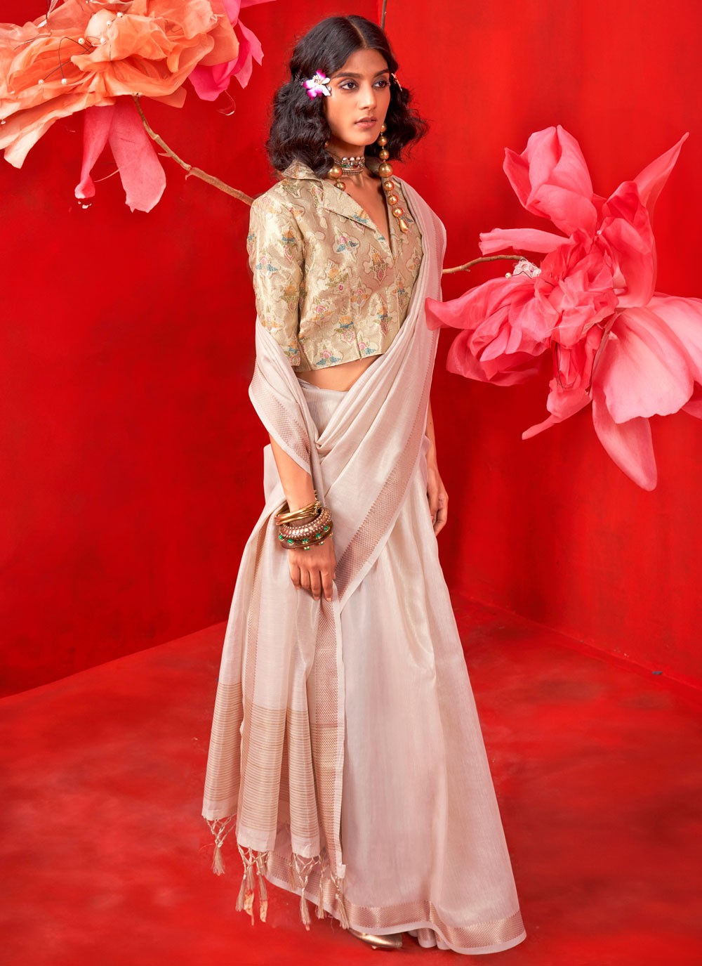 Weaving Zari Handloom Silk Off White Classic Saree S15585