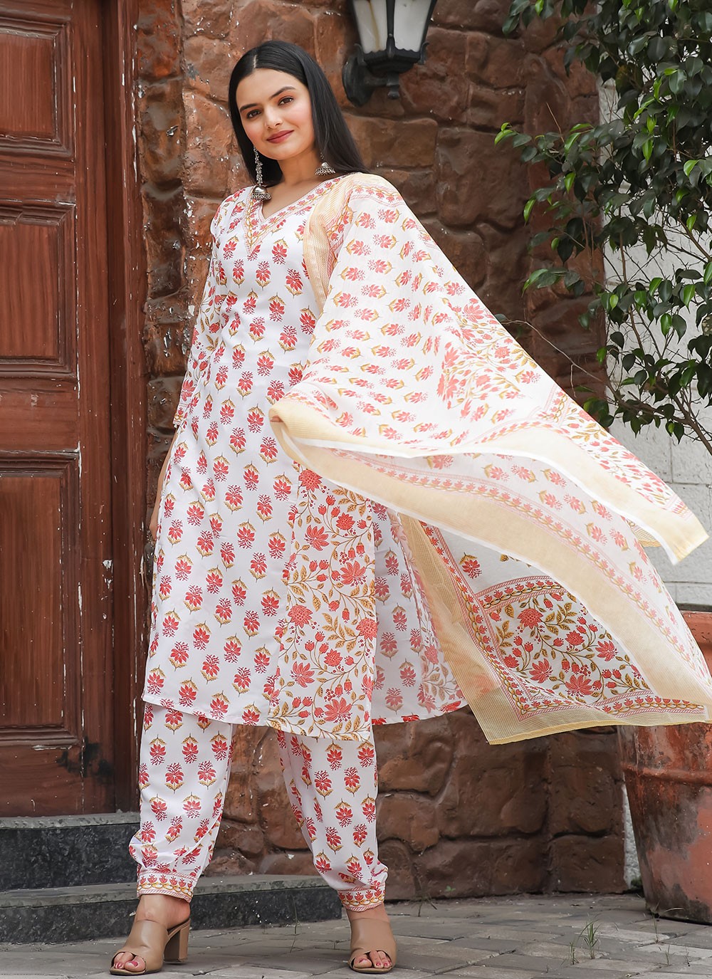 Salwar Suit Lace Orange Muslin T5043