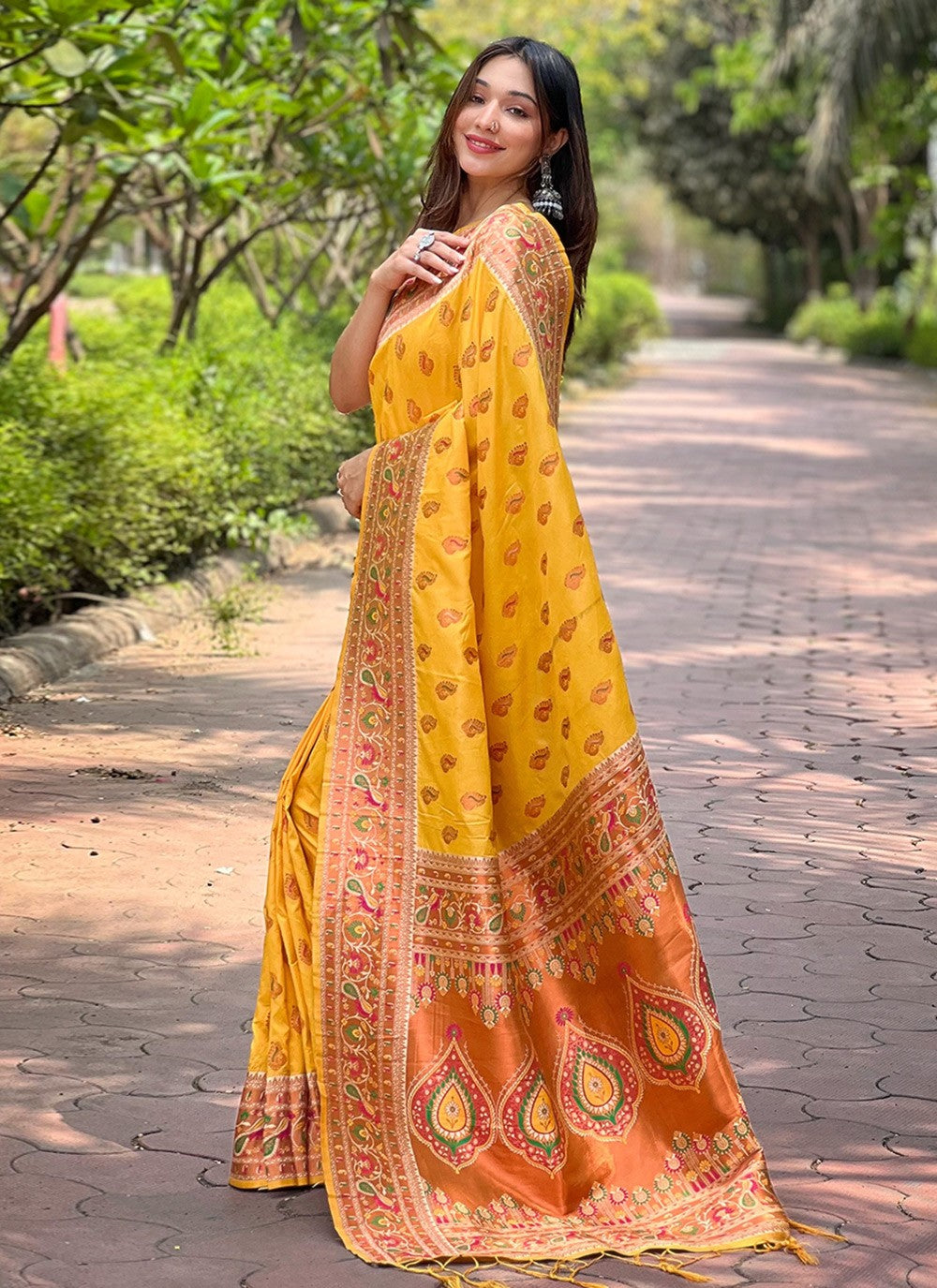 Classic Woven Paithni, Silk Saree - S8849