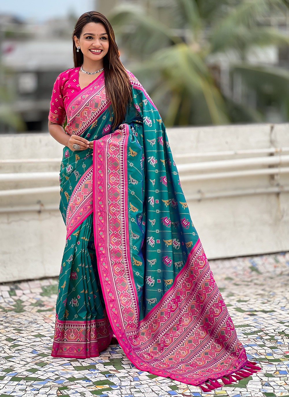 Sea Green Patola Silk Trendy Saree Meenakari, Woven S16570