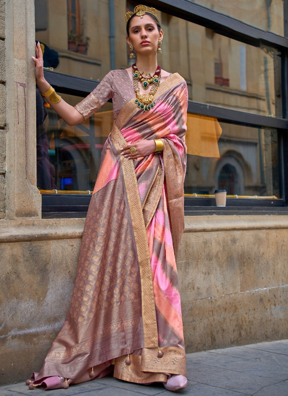 Contemporary Weaving Zari Silk Saree - S4024