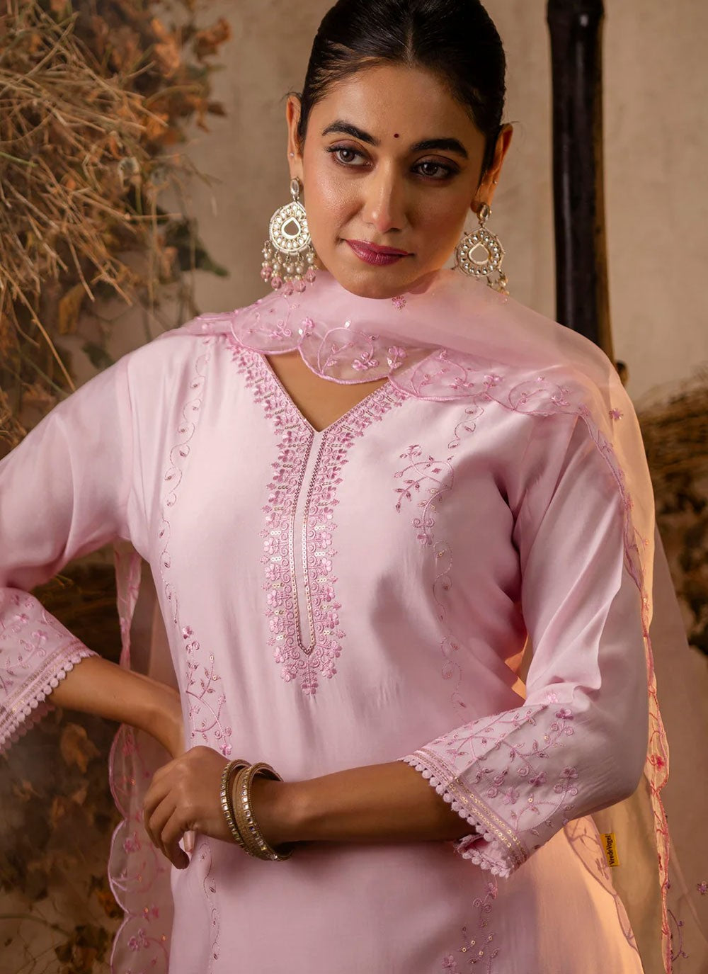 Embroidered Silk Pink Pant Style Suit T6359