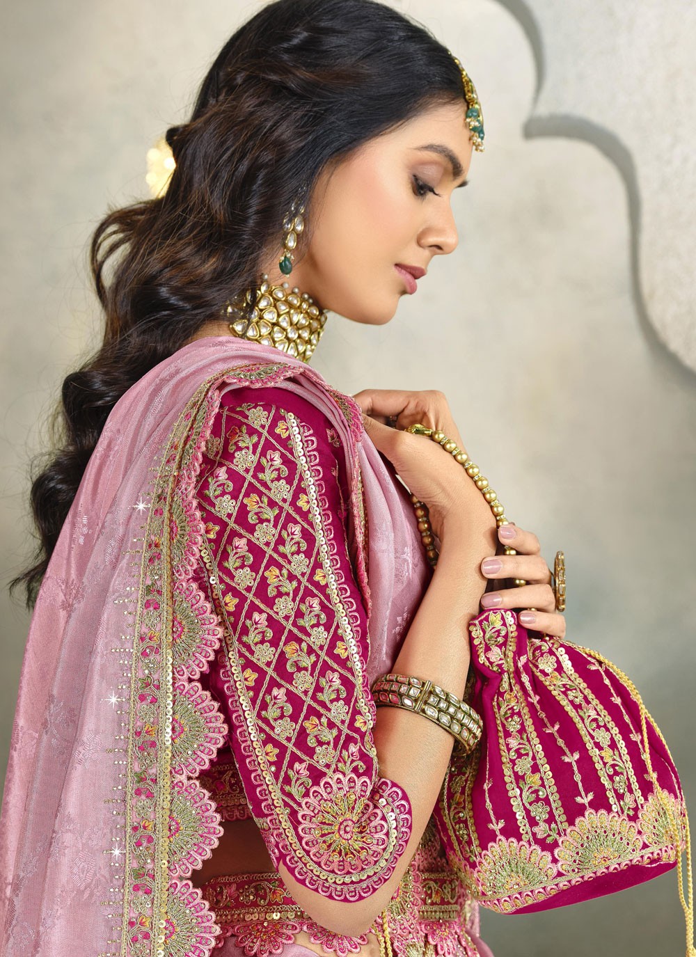 Border Work Silk Pink Classic Saree S15557