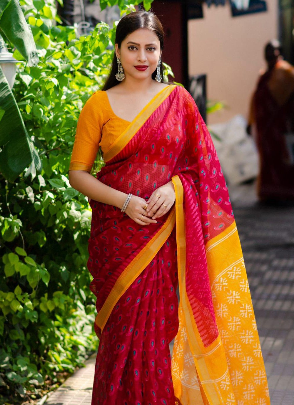 Trendy Woven Jute Silk Saree - S5779