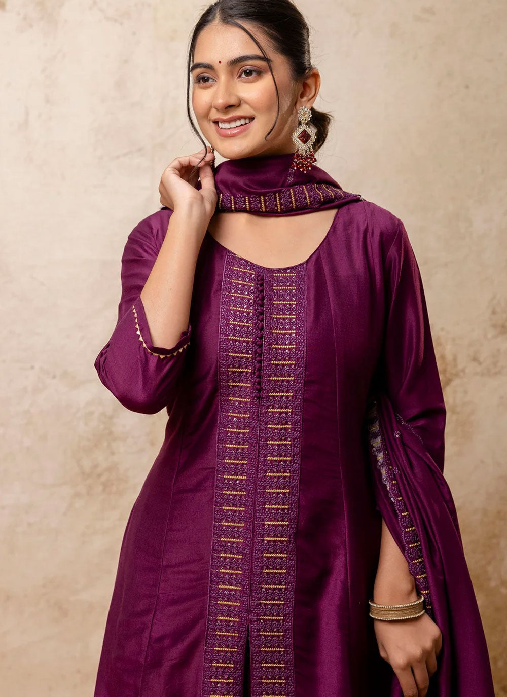Embroidered Silk Blend Purple Salwar Suit T6117