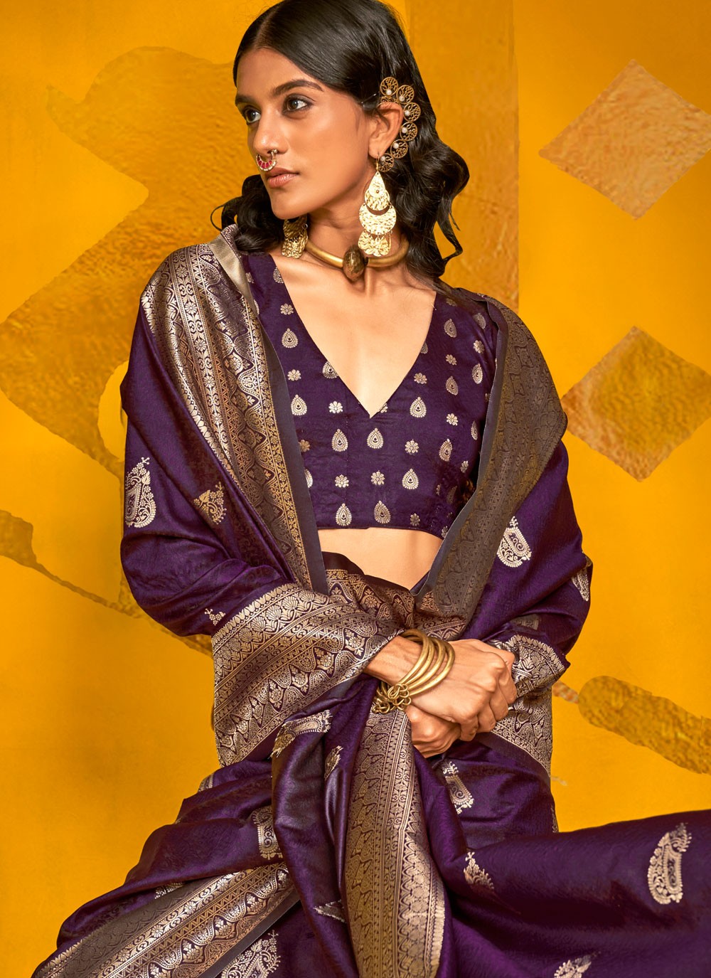 Contemporary Weaving Zari Purple Handloom Silk Saree S13178