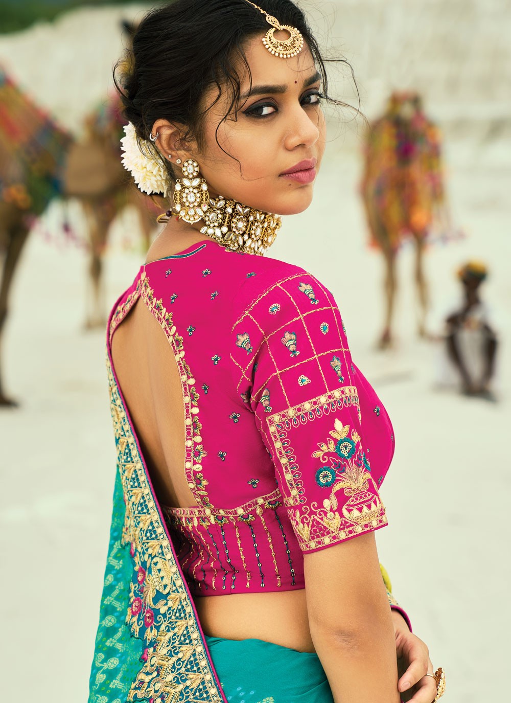 Rama Pure Georgette Bandhej Saree Cutdana, Embroidered, Fancy Work, Zari S19127