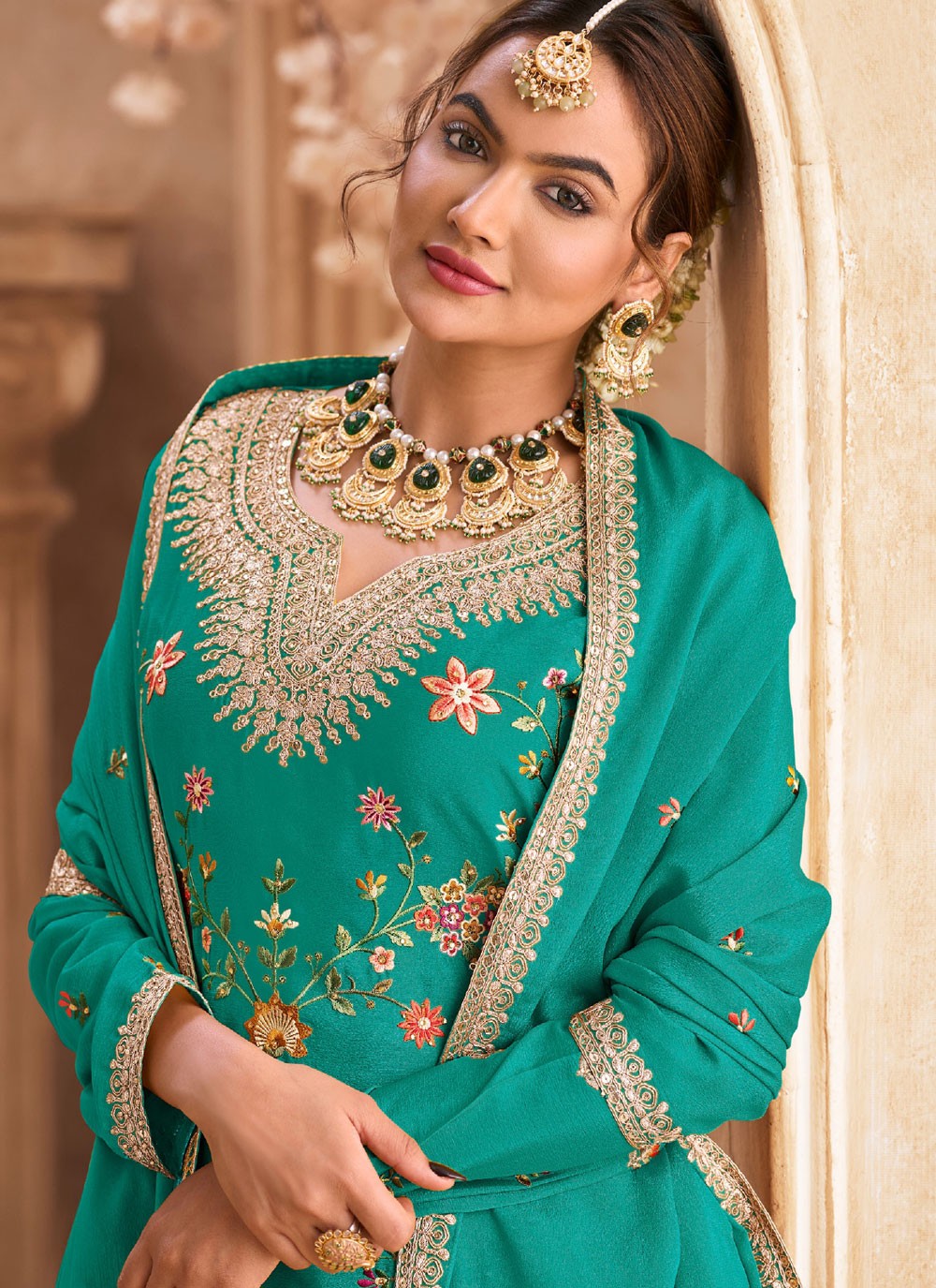 Salwar Suit Embroidered Rama Chinon T5494